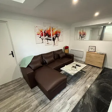 Apartment Proximite Rer A , Souplex Confort, 2 *